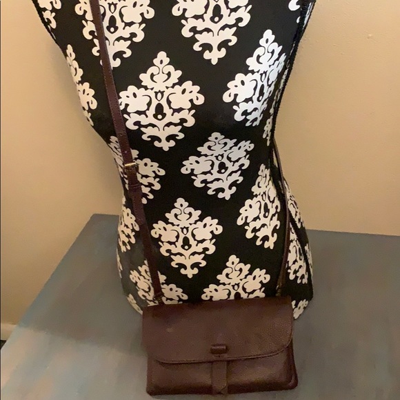 Lucky Brand Handbags - Lucky Brand leather crossbody bag